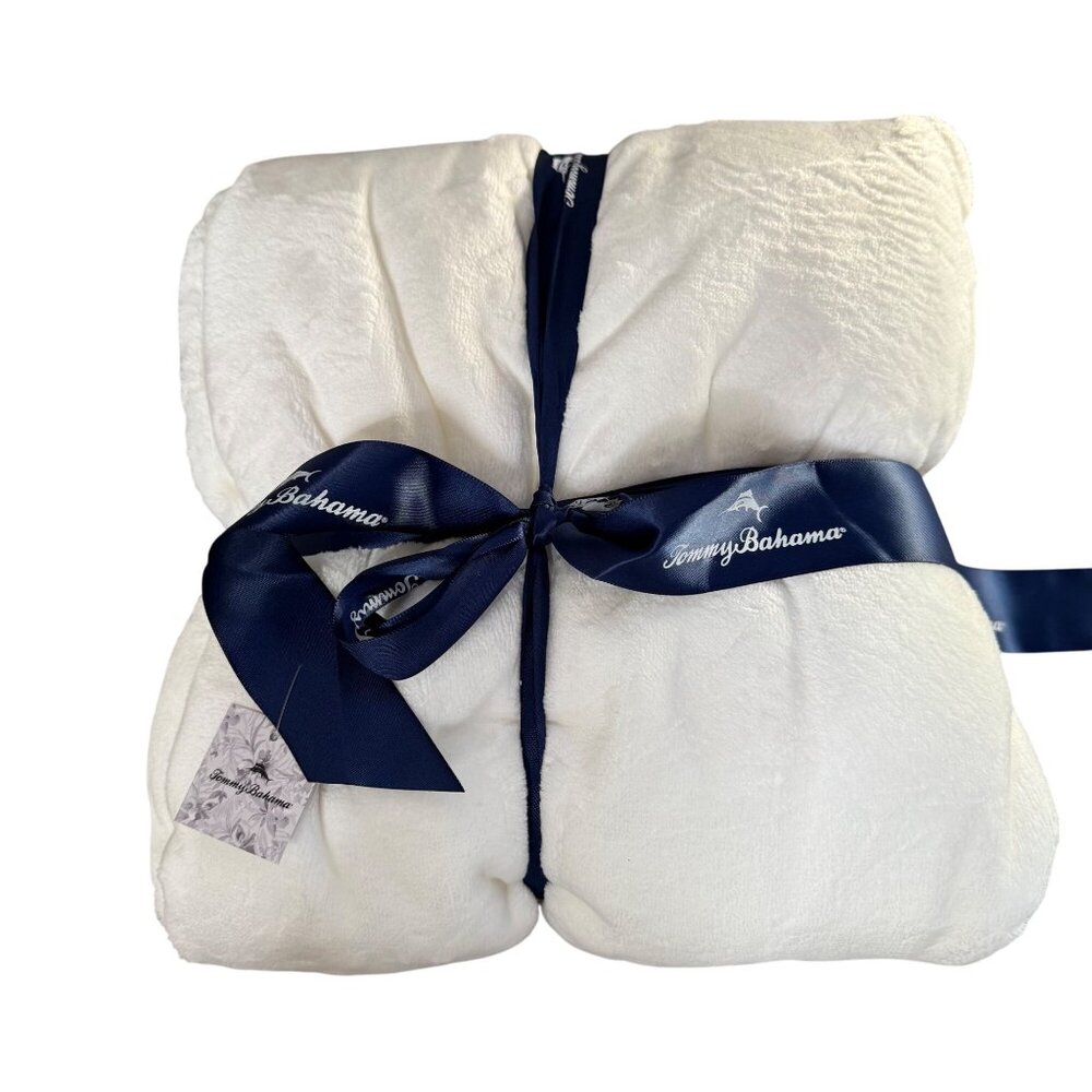 Tommy Bahama Ultra Soft White Flannel Throw Blanket 50" x 70" NWT